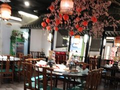 -卢大鲜鱼头捞饭(美利广场店)