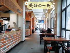 靠窗位-袁家村关中印象美食(万象汇店)