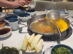 -左庭右院鲜牛肉火锅(金山万达店)