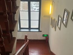 -良友书坊(安徽路店)