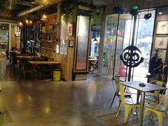 大堂-奇醜的猴子咖啡(财信广场店)