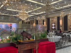 大堂-轩记海鲜餐厅·四十五年老字号·经典粤菜(西区彩虹店)