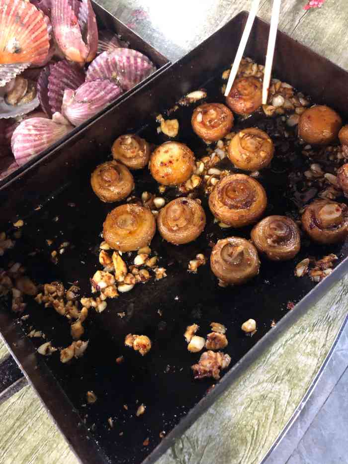 白头翁戳子肉-"疫情没影响这家店的人气,高峰期可以算是爆.