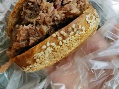 烧饼夹烧牛羊肉-老爆肚满五香烧牛羊肉