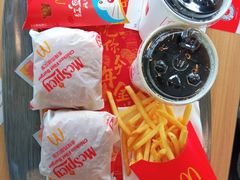 -麦当劳(松江南乐得来速店)