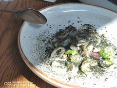 小鱿鱼配小甘蓝-BOR Eatery(安福路店)