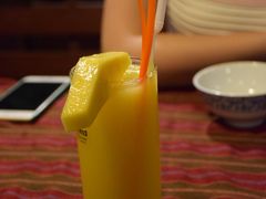 -卷心菜和避孕套餐厅(Pattaya)