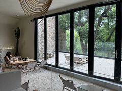 -J Create城市露营咖啡·简餐·宠物(上海动物园店)