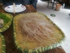 -老蜀铜火锅·酸菜脊骨·麻辣羊蝎子(热闹路店)