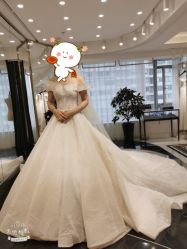 点击看大图 -拉瑞娜LaReine婚纱礼服高级定制