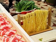 -洪氏嗨捞·广东猪肚鸡·椰子鸡火锅(西咸万象城店)