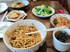 -玖鲜小笼(中山广场店)