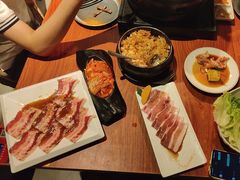 -山之屋炭火烧肉·生啤畅饮(大朗万科中央公园店)