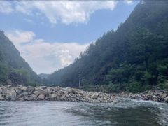 -仙人谷漂流景区