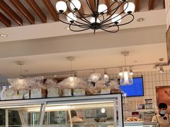 面包甜点陈列柜-老大昌(淮海中路店)