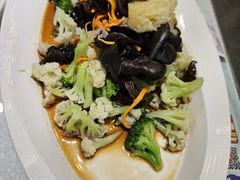 -鲜得莱渔港·小平岛海胆馆(七贤岭店)