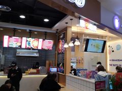 门面-侯志伟纯手工酸辣粉(荣民时代广场店)