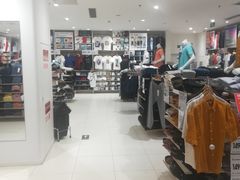 -优衣库(石家庄裕华万达广场店)