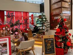 -逗号咖啡(信义荔山公馆店)