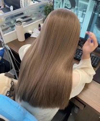 -V8潮牌·接发烫染连锁