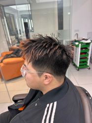 -尤司男士国潮理发馆