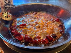 -渝井巷重庆老火锅(沈阳吉祥店)