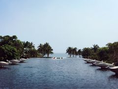 -亚龙湾喜来登·美景台大堂吧