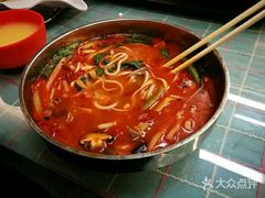 -红鼻子桂林米粉(金唐新光界店)