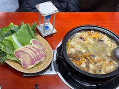 -菌之家·专业纯野生菌火锅·特色炒菌