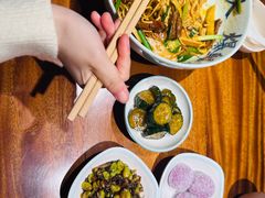 -李犟大爆鳝面·手工蟹黄包(湖滨西湖店)