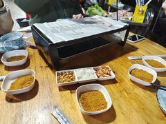 -老东北烤肉(金山店)
