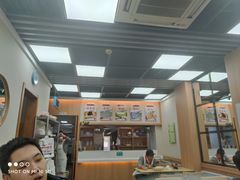 大堂-筋饼豆腐脑一绝