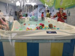 -香港3861婴幼儿游泳馆(东海商务中心店)