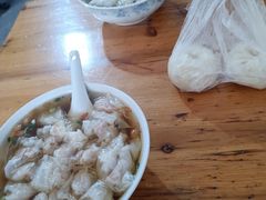 -两棵树馄饨店(渔梁住保小区店)