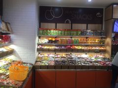 零售区-来伊份(香积寺路店)