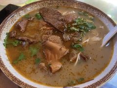 -金杨拉面王小吃面馆·牛三宝面·红烧牛肉粉