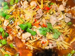 -兔行天下-鸿鹤鲜锅兔(中海国际店)