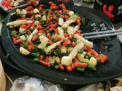 -何师烧烤Pro ·江湖川菜·小龙虾·精酿(太古里旗舰店)