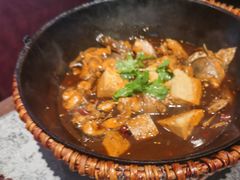铁锅炖鲤鱼-华盛园卷子王农家菜水库鱼