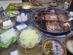 -乖嬢嬢重庆老火锅(南联店)