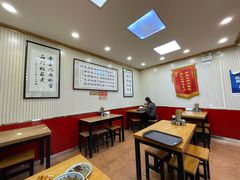 大堂-门框胡同百年卤煮(新街口店)