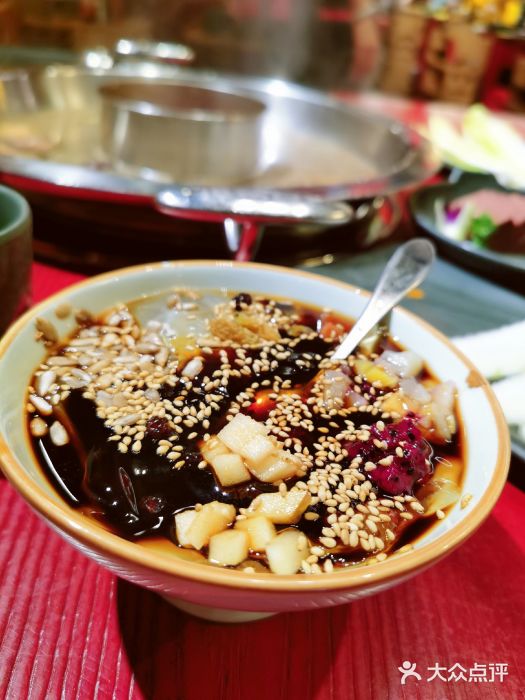 谭鸭血老火锅(高新万达金街店)心动冰粉图片