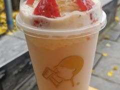 厚牛乳莓莓冻-喜茶(迪士尼小镇DP店)