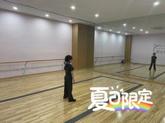 -彼得潘星学院·小模特·小主播
