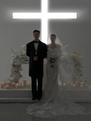 -都市丽人婚纱摄影