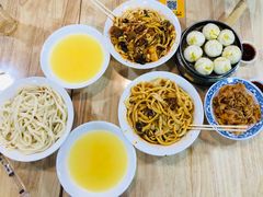 -王菊美食街