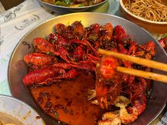 -巴厘龙虾·榜首油焖大虾(音乐学院·沿江酒馆店)