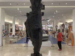 -乐蓬马歇百货公司(Rive Gauche)