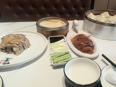 -梅利汴京烤鸭•开封豫菜地标店(东大街店)