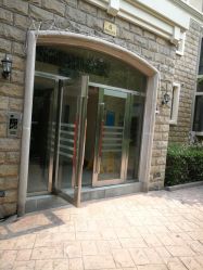 -杉惠素颜美妆皮肤管理中心